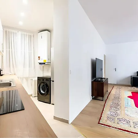 Trocadero - Elegant 1br - Sleeps 5 *