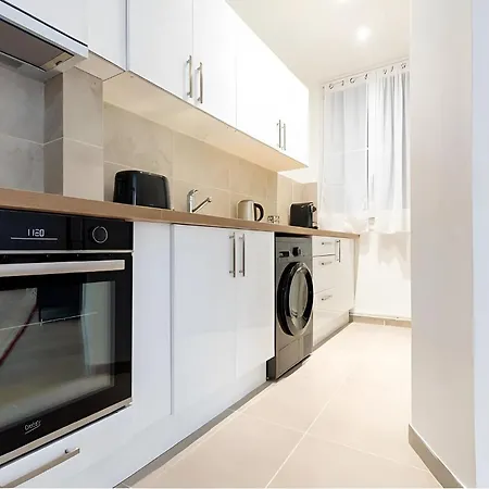 Trocadero - Elegant 1br - Sleeps 5 Appartement Parijs