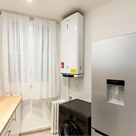 Trocadero - Elegant 1br - Sleeps 5 Parijs