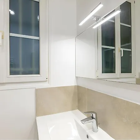 Trocadero - Elegant 1br - Sleeps 5 Апартаменты Париж